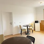 Cozy 2-room *